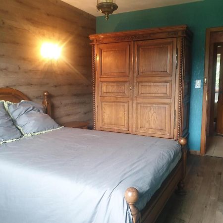 White Wood Villa Darney Luaran gambar