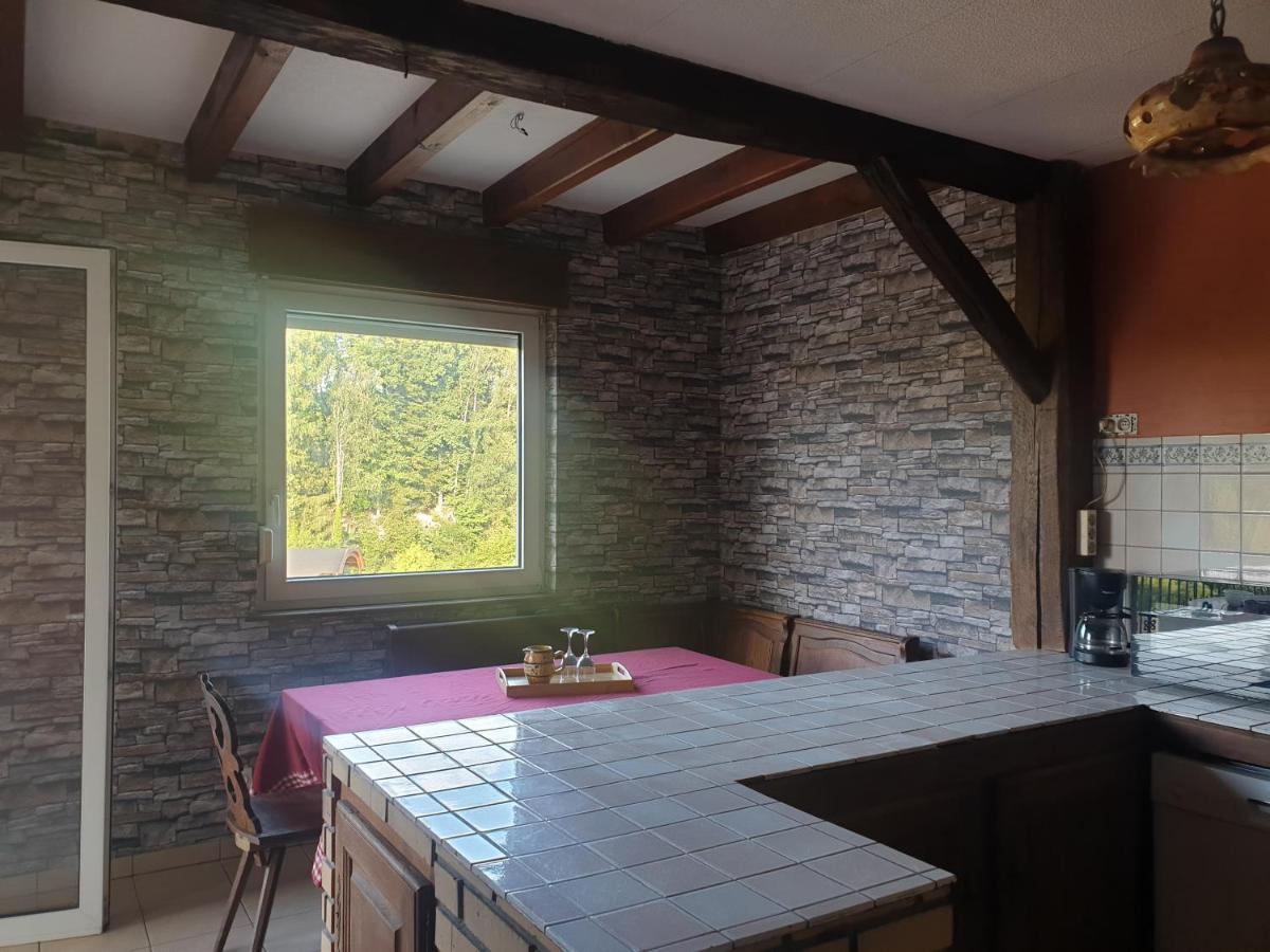 White Wood Villa Darney Luaran gambar