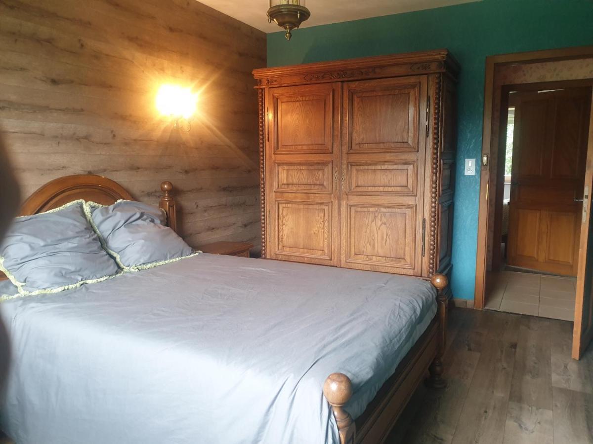 White Wood Villa Darney Luaran gambar